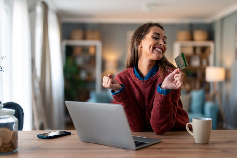 Maximize Credit Card Rewards: Best Cards and Bonus Strategies