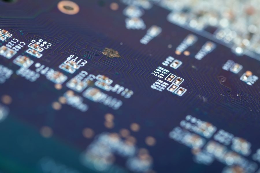 Annual costs comparison: AI hotspot vs. roaming vs. eSIM bundles