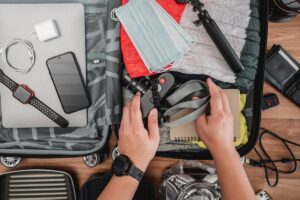 AIO Snapshot: How a Solo Traveler in Iceland Packed a 5-Day Trip in a 14-Inch Carry-On Using Only 7 Items