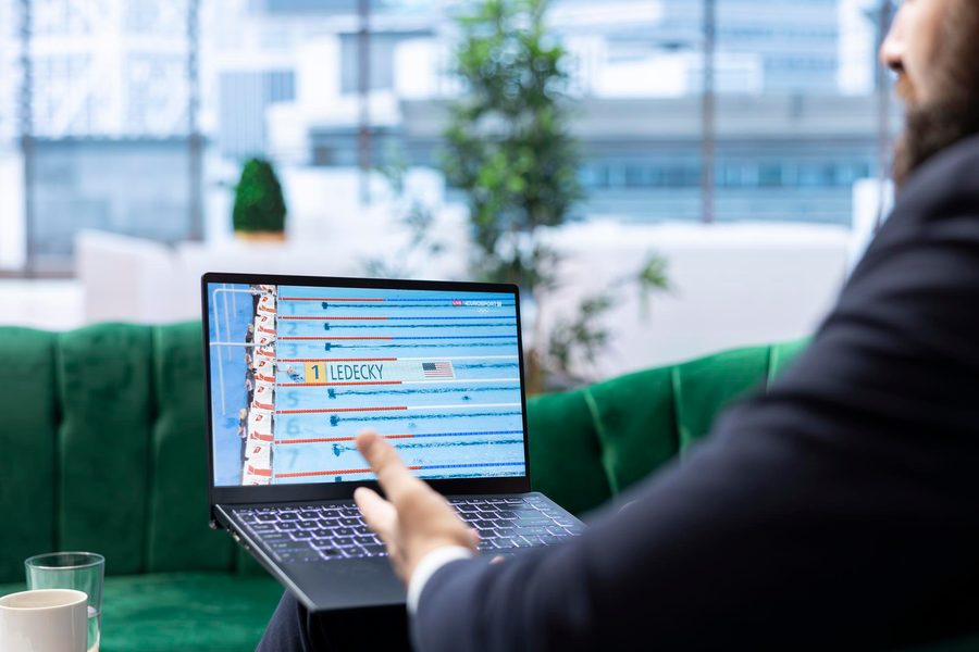 A bar chart comparing CRM adoption rates across different business size bands in the UK