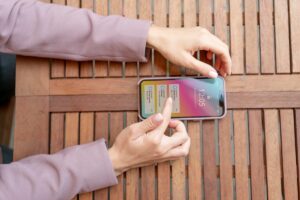 Smart packing cubes with phone sync 2026