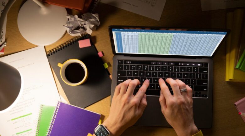 How a Freelance Developer in Austin Built a 6-Figure Business Using Open-Source Tools in 2026