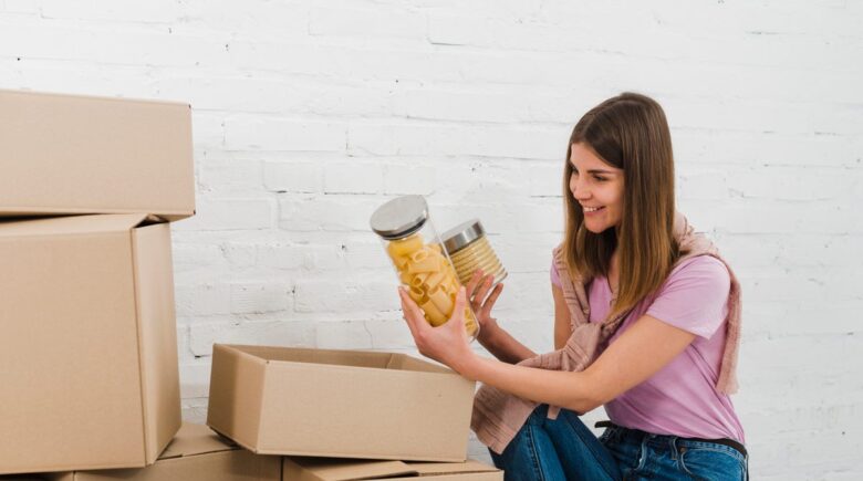 How a Solo Traveler in Portugal Reduced Luggage Weight by 4.1kg Using These 3 Packing Tricks